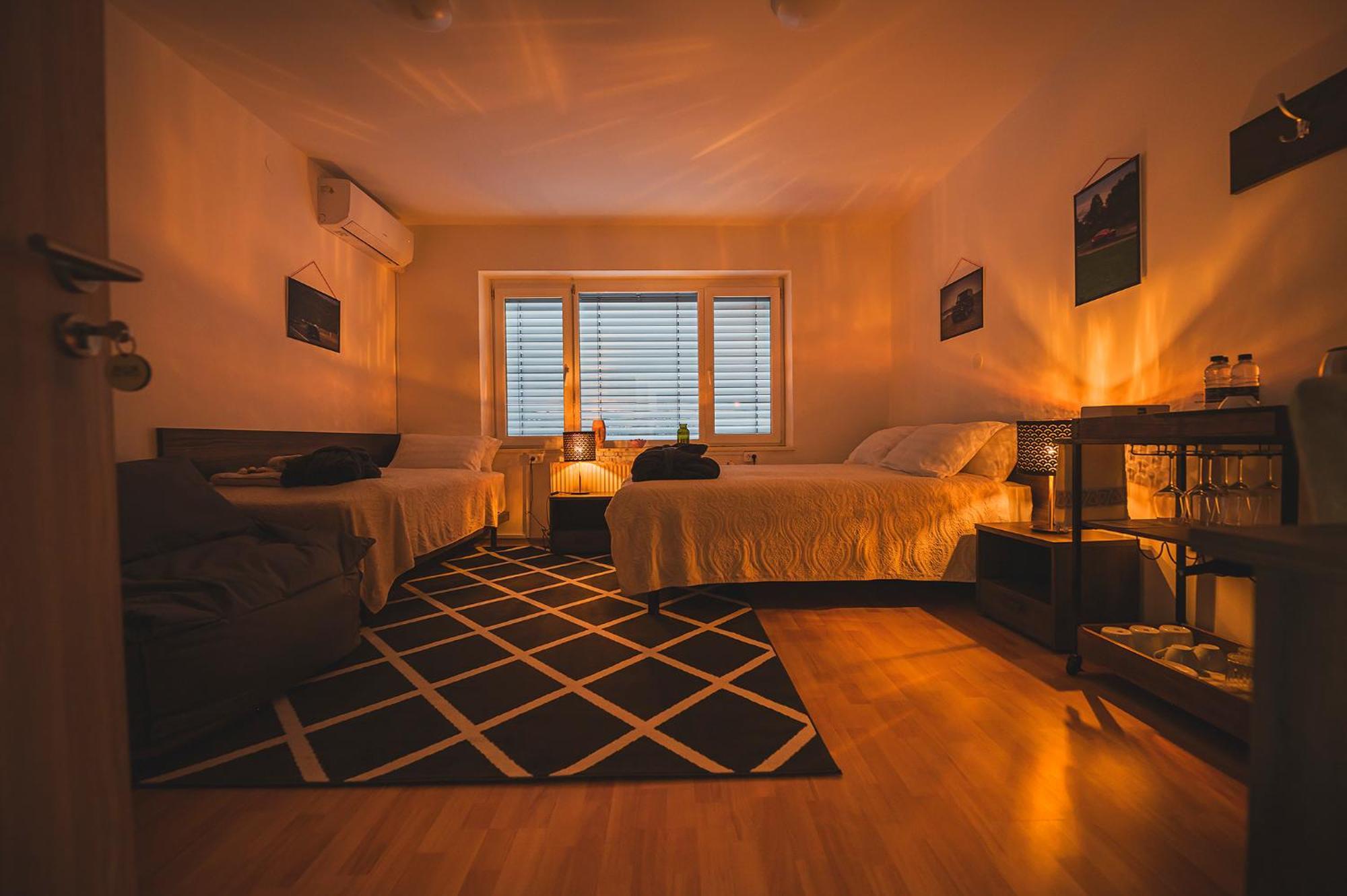 Do Avta Rooms Любляна Екстериор снимка