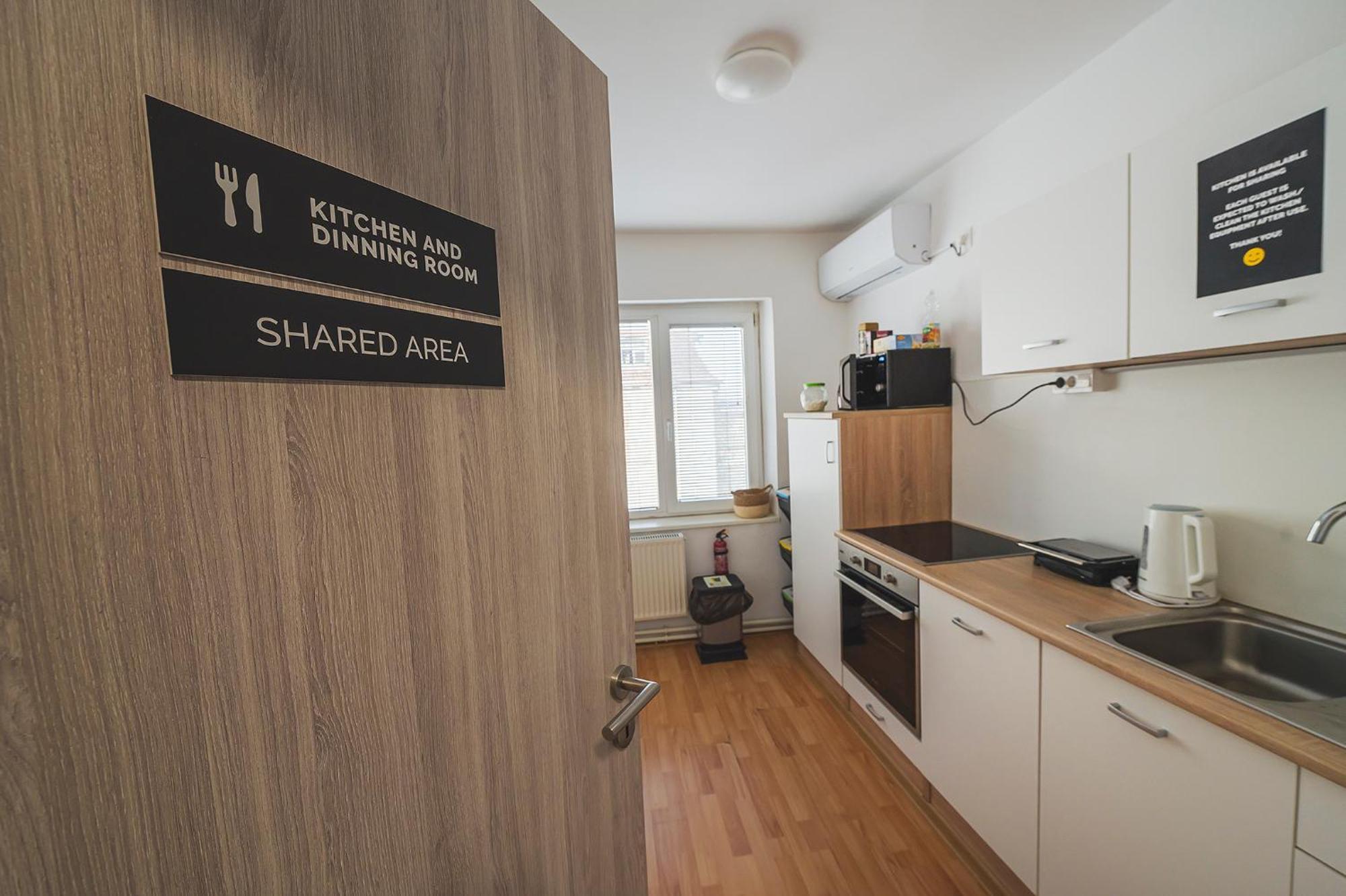 Do Avta Rooms Любляна Екстериор снимка