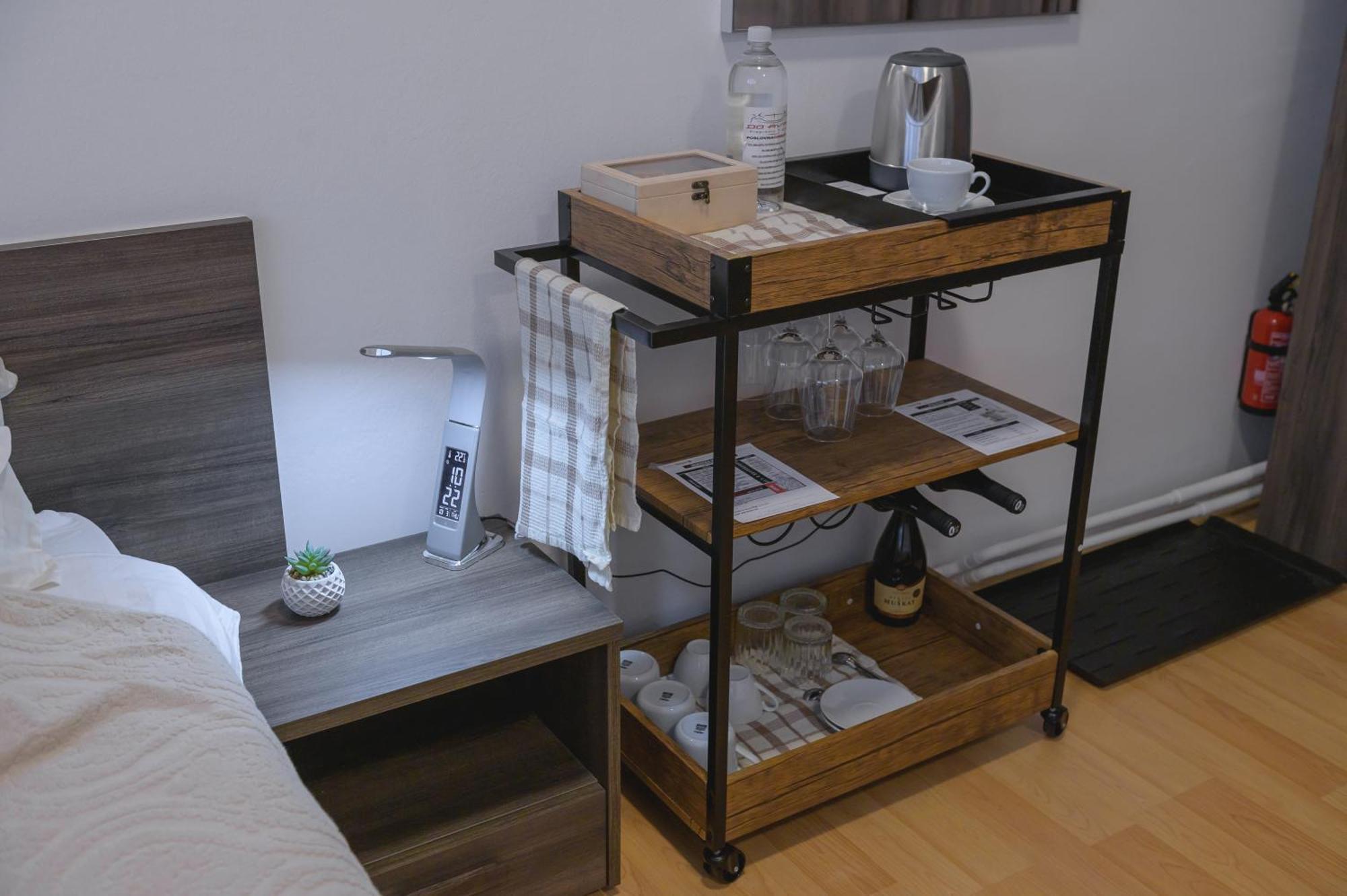 Do Avta Rooms Любляна Екстериор снимка