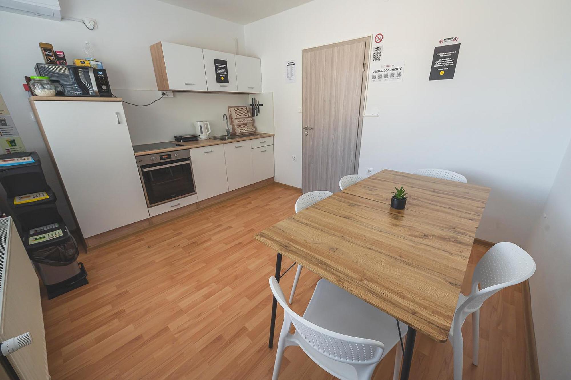 Do Avta Rooms Любляна Екстериор снимка