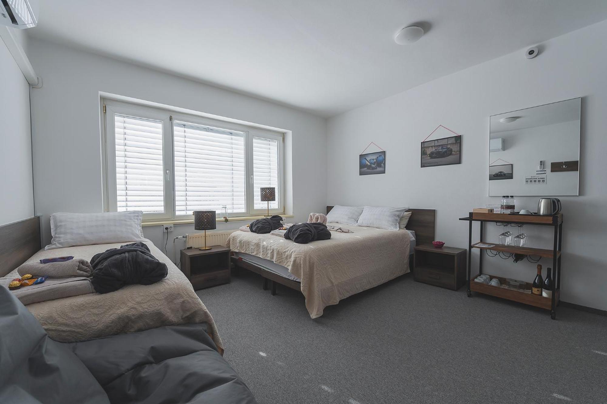 Do Avta Rooms Любляна Екстериор снимка